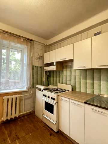 Оболонський просп., 10