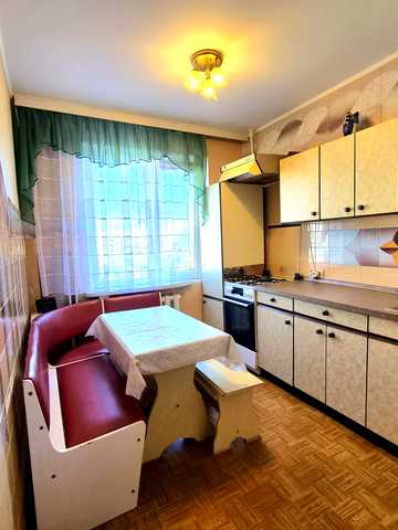 Тараскова вул., 7