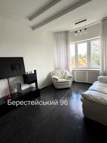 Берестейський просп. (Перемоги), 96