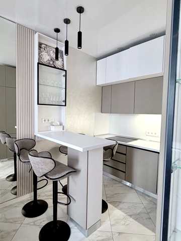 Дніпровська набережна вул., 18-А