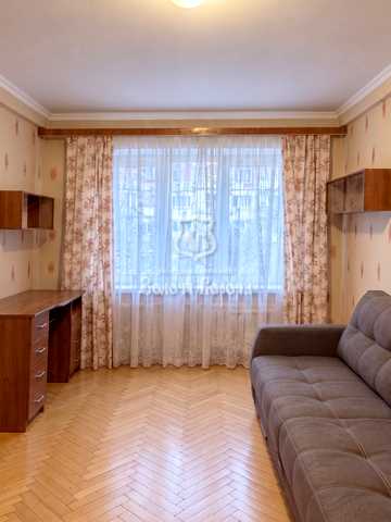 Космічна вул., 3