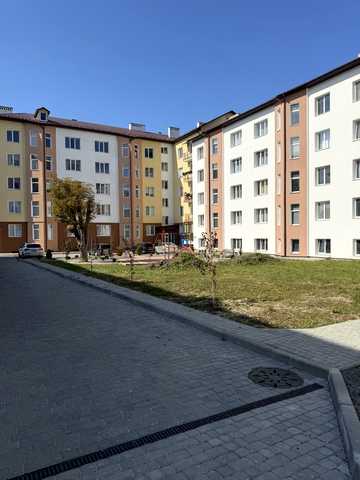 Петра Сагайдачного вул., 100А