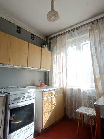 Нескорених вул. (Героїв Праці), 48а