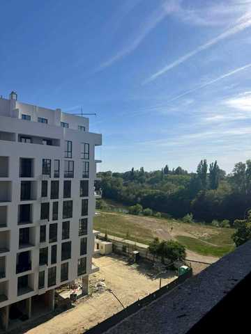 Фріца Гленца вул., 14
