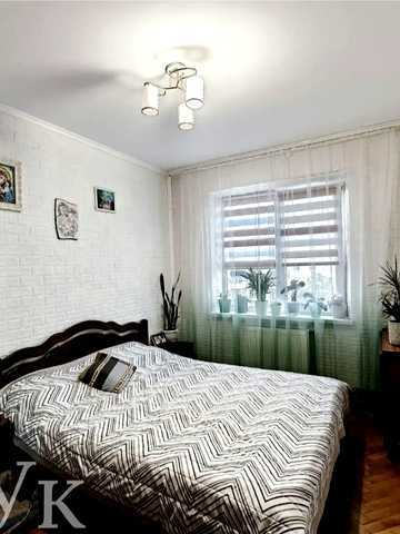 Київська вул., 14