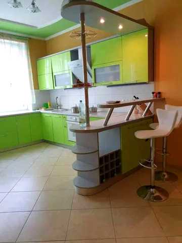 Шевченка просп., 33б