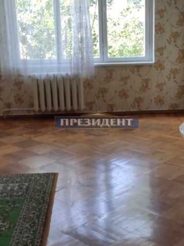 Варненська вул., 25