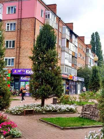 Братів Лузанів вул., 51
