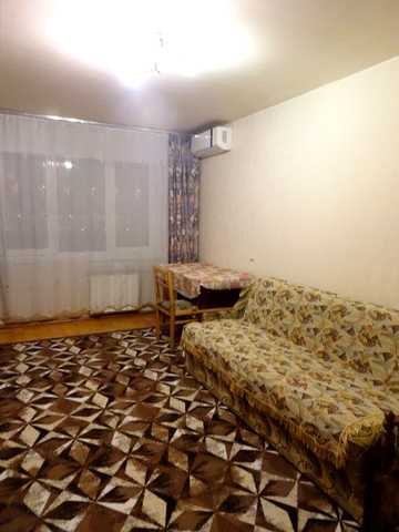 Патріарха Мстислава Скрипника вул. (Миколи Островського), 7