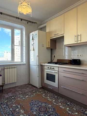 Європейського Союзу просп. (Правди), 9-Б