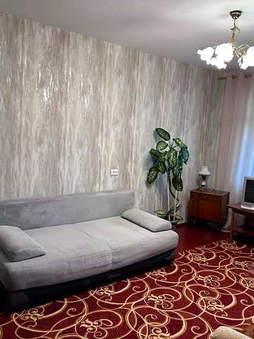 Лазурна вул., 20