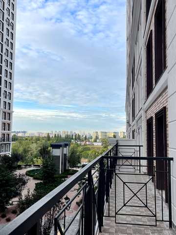 Михайла Максимовича вул. (Онуфрія Трутенка), (Будинок «Престон»)