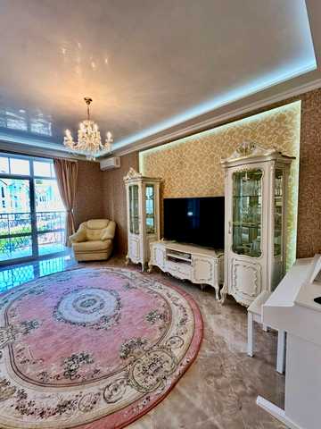 Дегтярна вул., 19