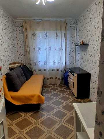 Дванадцятого Квітня вул., 32