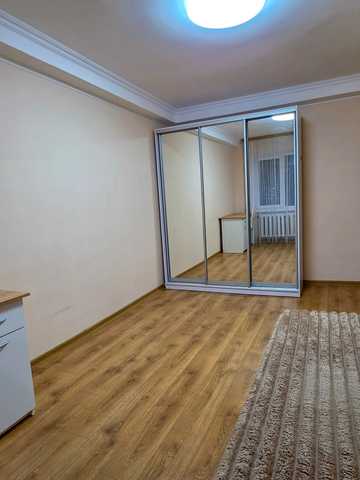 Дарницький бульв., 9