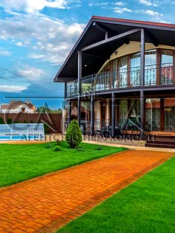 Молодіжна вул.