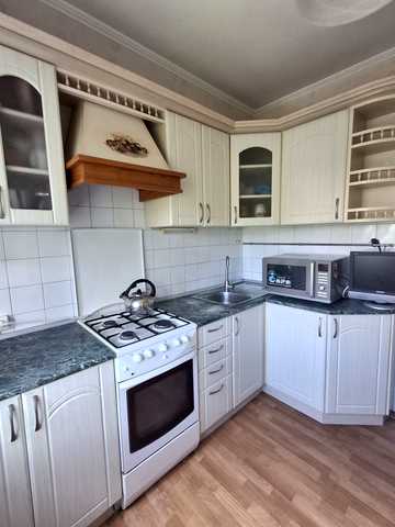 Євгена Коновальця вул. (Щорса), 35