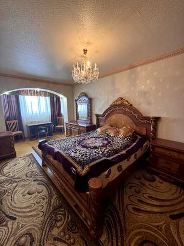 Рональда Рейгана вул. (Теодора Драйзера), 8-А