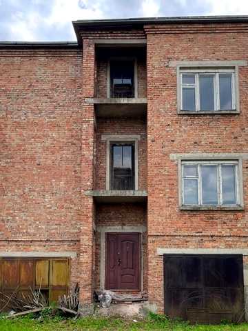 Загородна вул., 43а