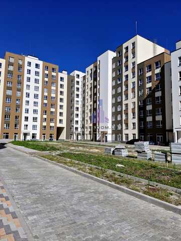 Героїв Крут вул., 6