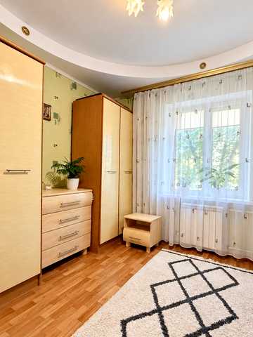 Червоної Калини просп. (Володимира Маяковського), 40
