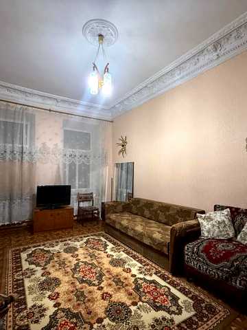 Бориса Литвака вул. (Заславського), 4