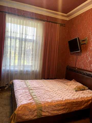 Руставелі вул., 2