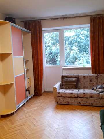 Лесі Українки просп. (Гагаріна), 8а