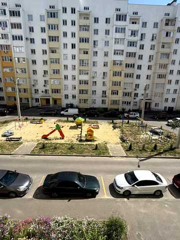 Миру вул., 21
