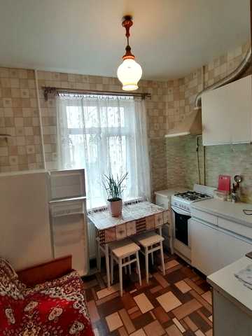 Євгена Чикаленка вул., 77