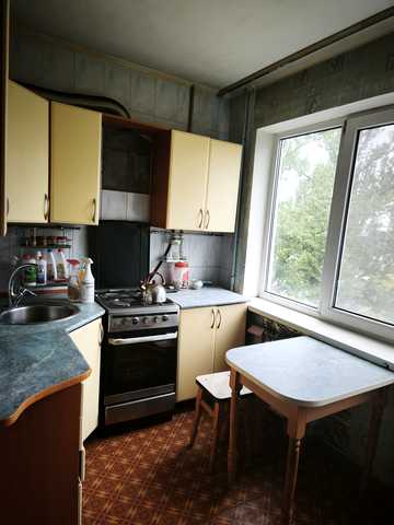 Озерна вул., 28