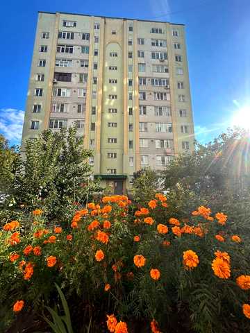 Чорновола вул., 176/1д