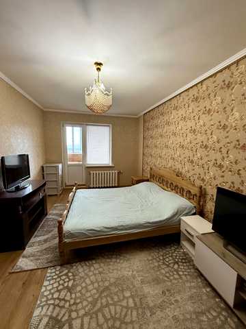 Урлівська вул., 19