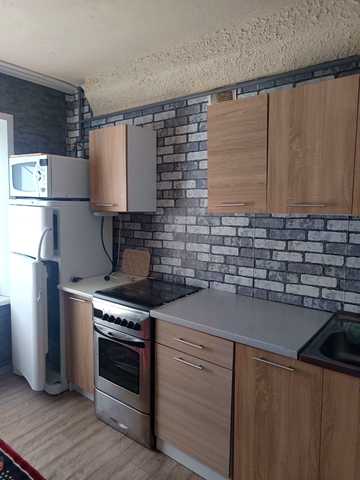 Автозаводська вул., 30