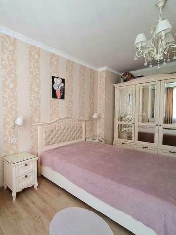 Івана Франка вул., 6
