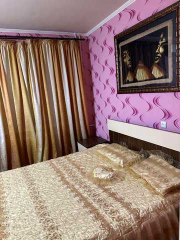 Вацлава Гавела бульв. (Івана Лепсе), 7