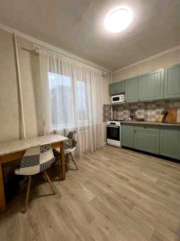 Донецьке шосе, 7