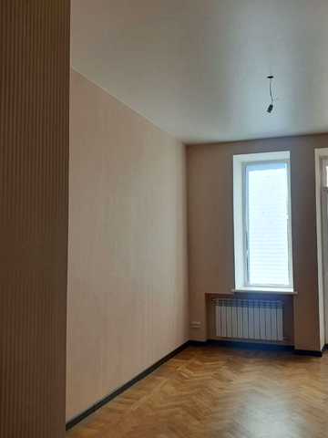 Ґарета Джонса вул. (Спартака), 19/21