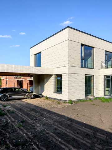 Руданського, 4