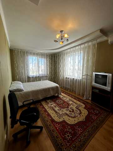Героїв Маріуполя вул. (Маршала Якубовського), 4