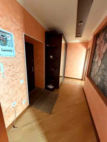 Староміська вул., 52а