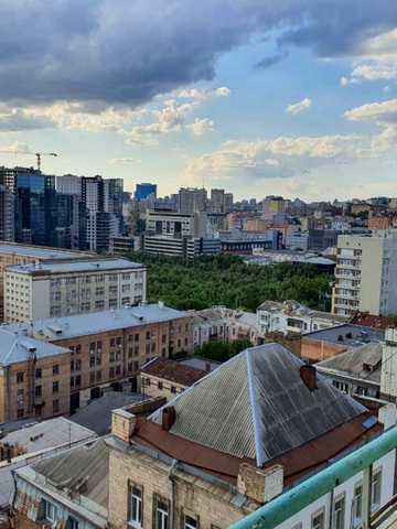 Велика Васильківська вул. (Червоноармійська), 94
