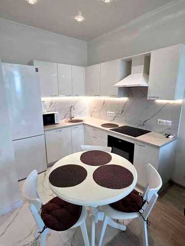Берестейський просп. (Перемоги), 11 к3