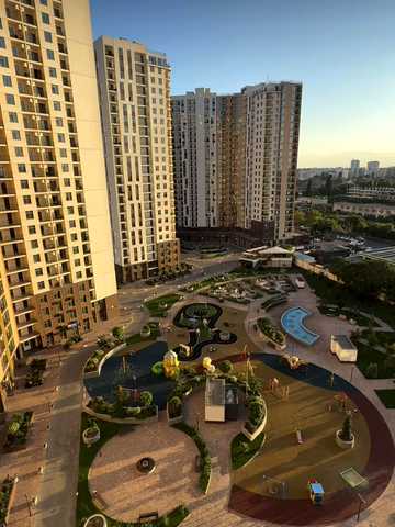 Краснова вул., (66 перлина)