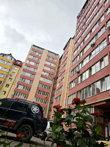Тараса Шевченка вул., (Будинок 1)