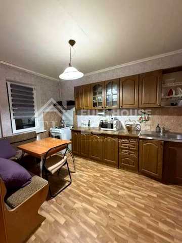 Олександри Екстер вул. (Марини Цвєтаєвої), 8