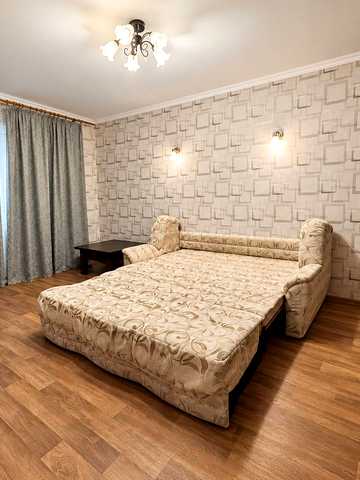 Героїв Дніпра вул., 38