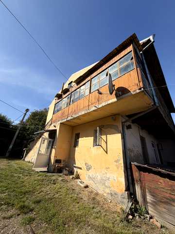 Петра Сагайдачного вул., 91
