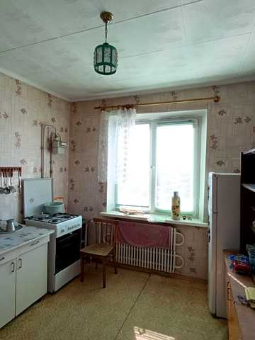 Романа Шухевича вул. (Курчатова), 1л