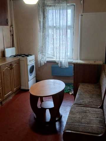 Драгоманова вул., 18